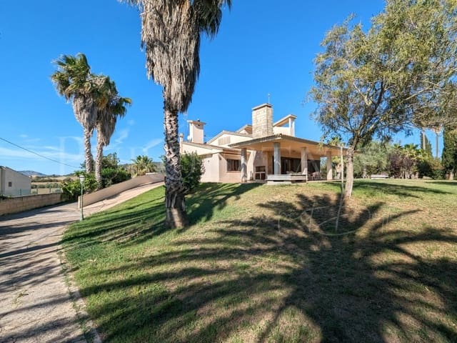 6 soverom Villa til salgs i Manacor med svømmebasseng garasje - € 1 350 000 (Ref: 8366285)