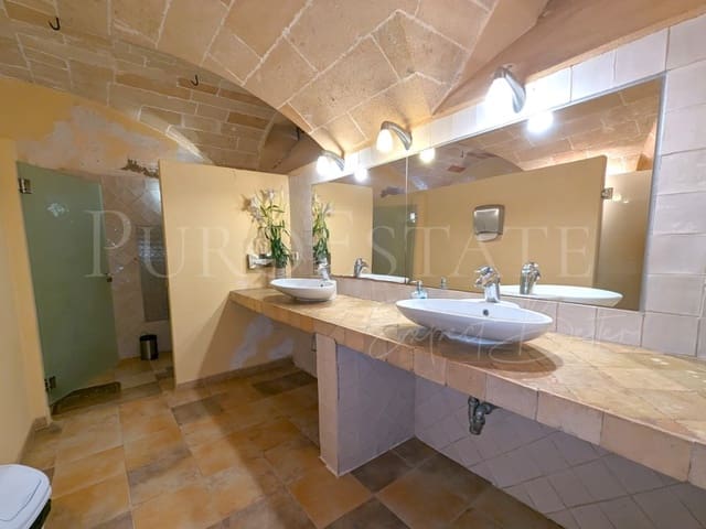 8 soveværelse Hotel til salg i Artà med swimmingpool - € 3.400.000 (Ref: 8389438)