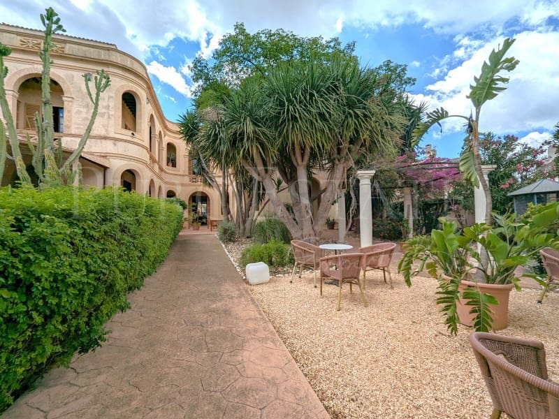 8 soveværelse Hotel til salg i Arta med swimmingpool - € 3.400.000 (Ref: 8389438)