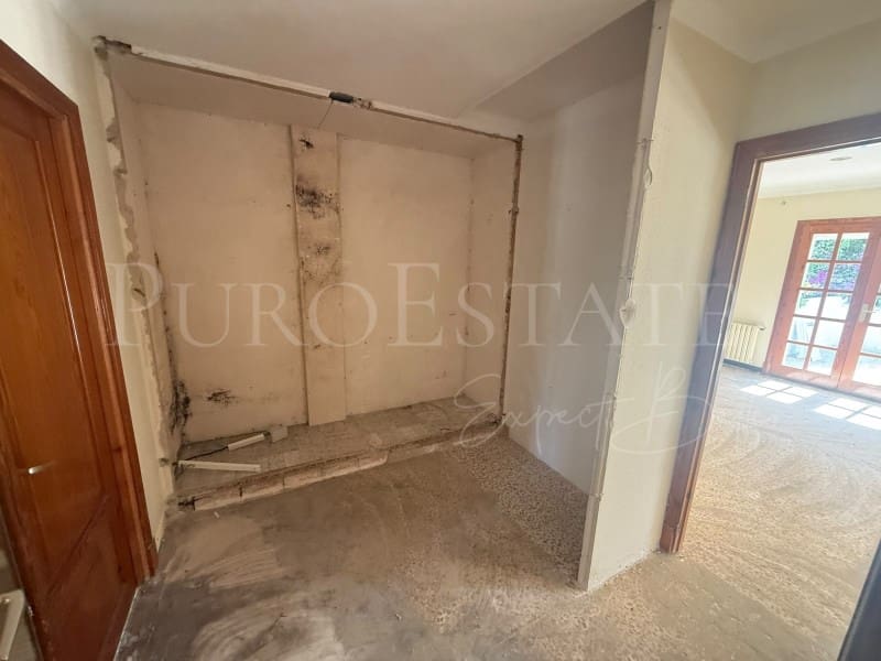 10 slaapkamer Villa te koop in Palma de Mallorca met zwembad - € 1.750.000 (Ref: 9062691)