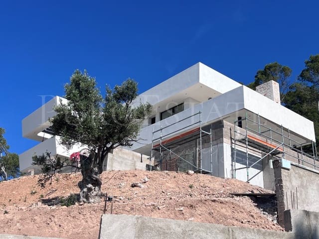 4 slaapkamer Villa te koop in Bunyola met zwembad - € 6.850.000 (Ref: 9398420)