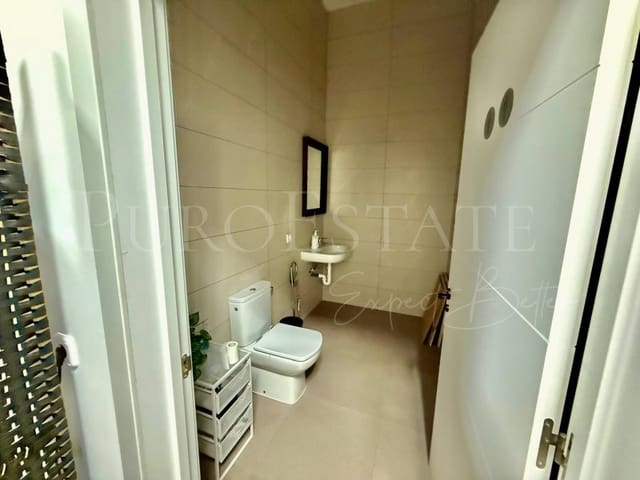 Ristorante/Bar in vendita in El Sindicat, Palma de Mallorca - 115.000 € (Rif: 9547990)