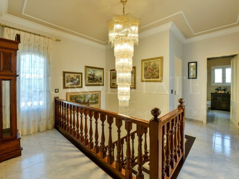 5 bedroom Villa for sale in Sa Cabaneta / La Cabaneta with garage - € 1,550,000 (Ref: 9625921)