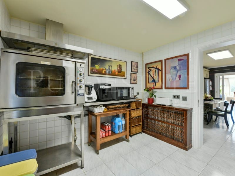 5 bedroom Villa for sale in Sa Cabaneta / La Cabaneta with garage - € 1,550,000 (Ref: 9625921)