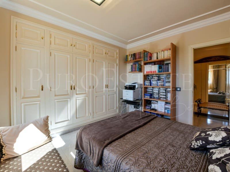 5 bedroom Villa for sale in Sa Cabaneta / La Cabaneta with garage - € 1,550,000 (Ref: 9625921)