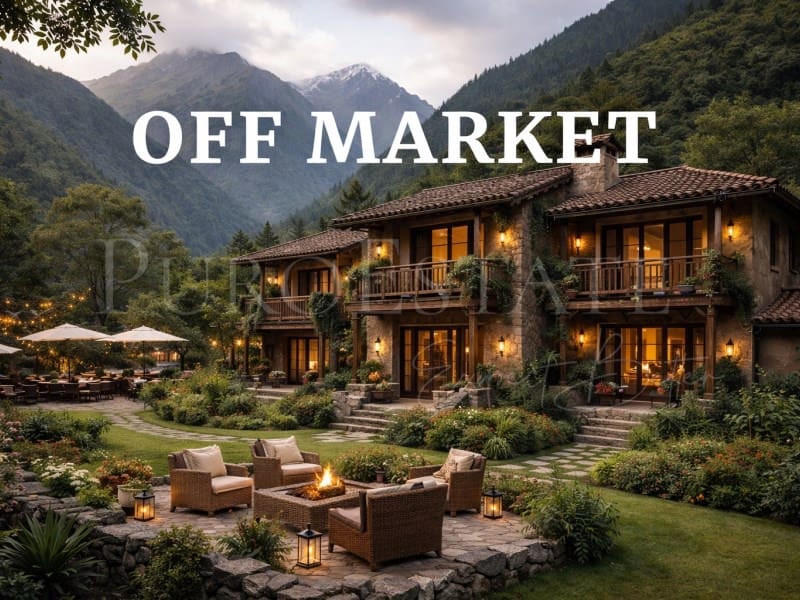 50 bedroom Hotel for sale in Colonia de Sant Pere / Colonia de San Pedro - € 14,000,000 (Ref: 9670525)