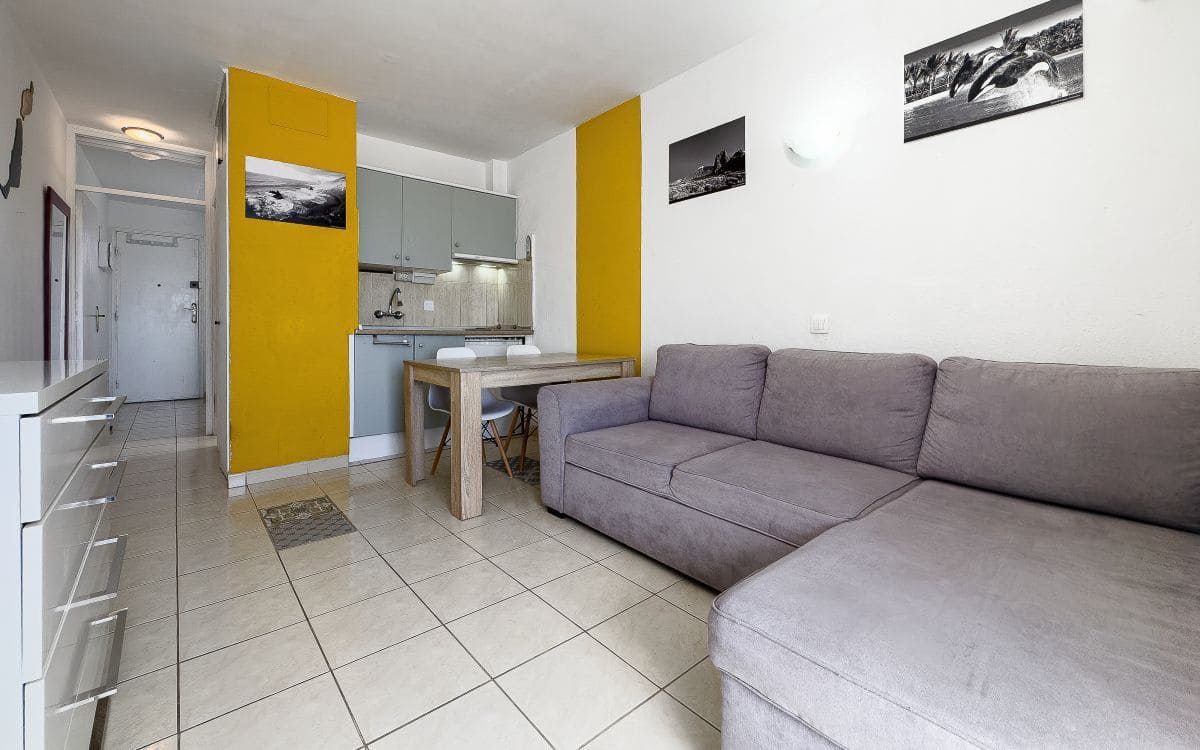1 quarto Estúdio para venda em Costa del Silencio com piscina - 159 000 € (Ref: 10015087)