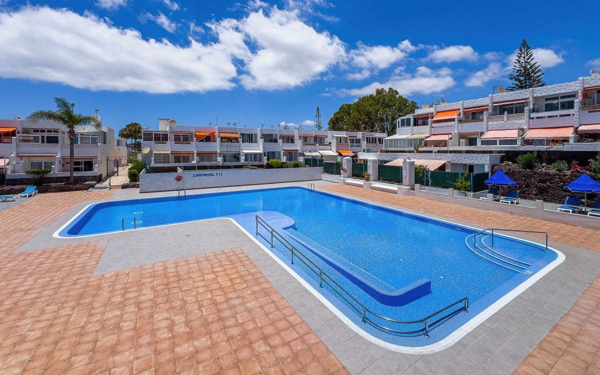 1 quarto Estúdio para venda em Costa del Silencio com piscina - 159 000 € (Ref: 10015087)
