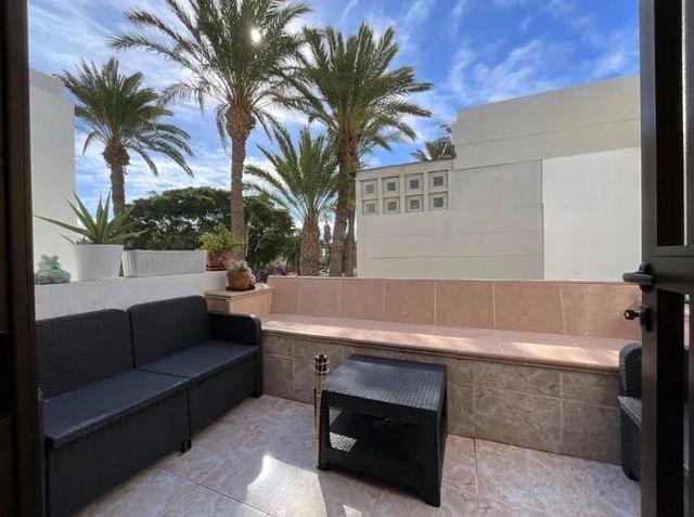 2 slaapkamer Appartement te koop in Costa del Silencio, Arona met zwembad - € 215.000 (Ref: 10042596)