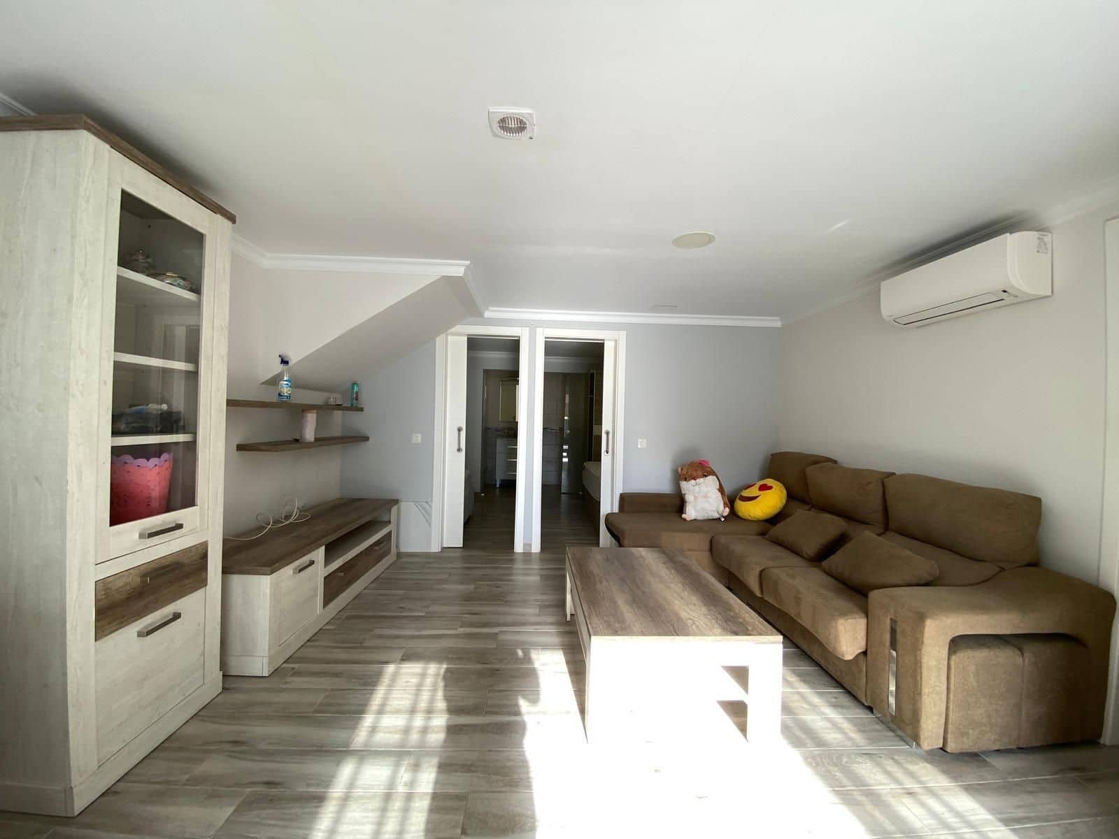 2 sovrum Lägenhet att hyra i El Madronal - 1 500 € (Ref: 10061335)