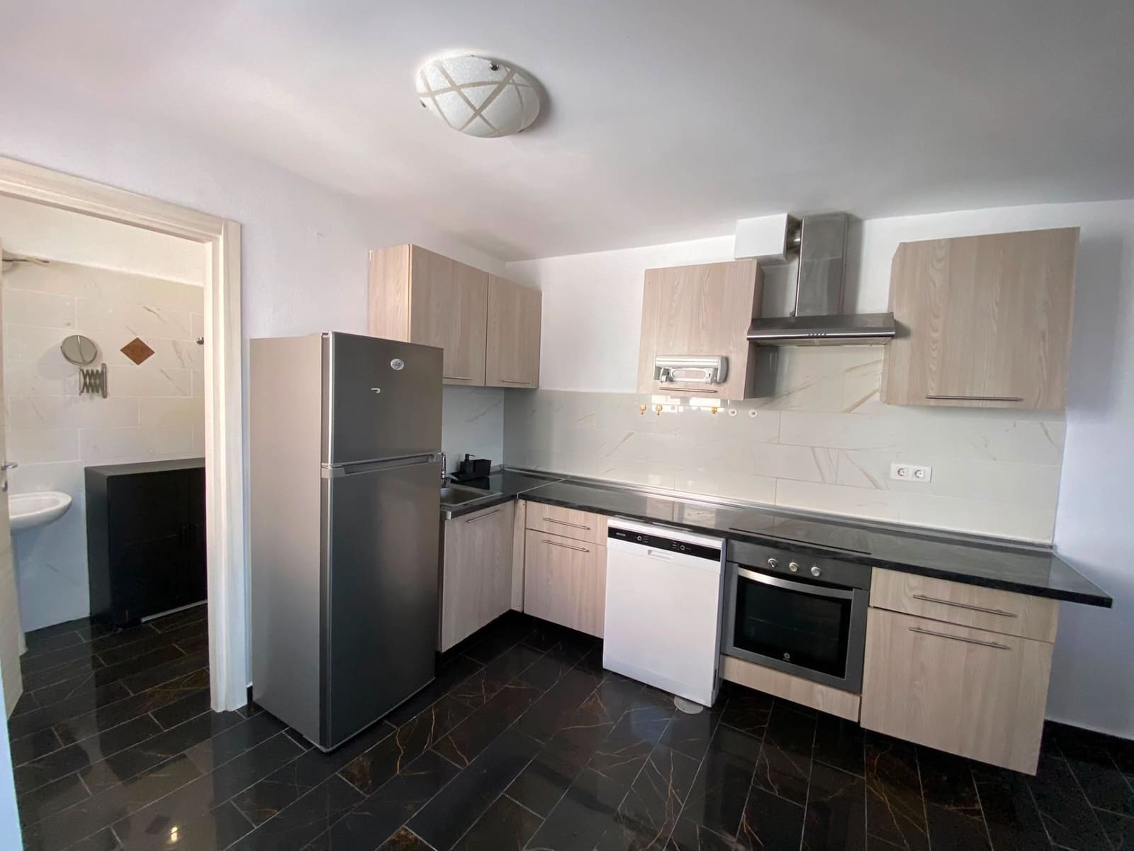 Ático de 2 habitaciones en Las Galletas en venta - 299.000 € (Ref: 10063836)