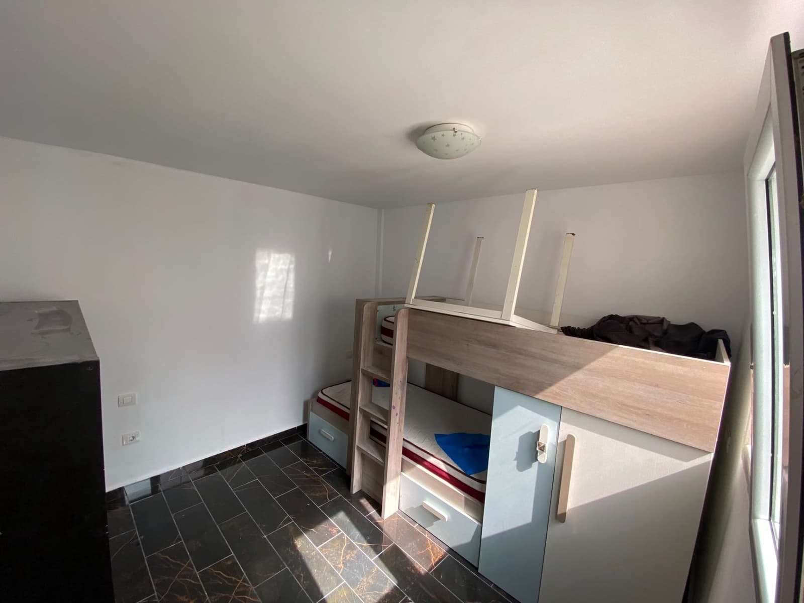 Ático de 2 habitaciones en Las Galletas en venta - 299.000 € (Ref: 10063836)