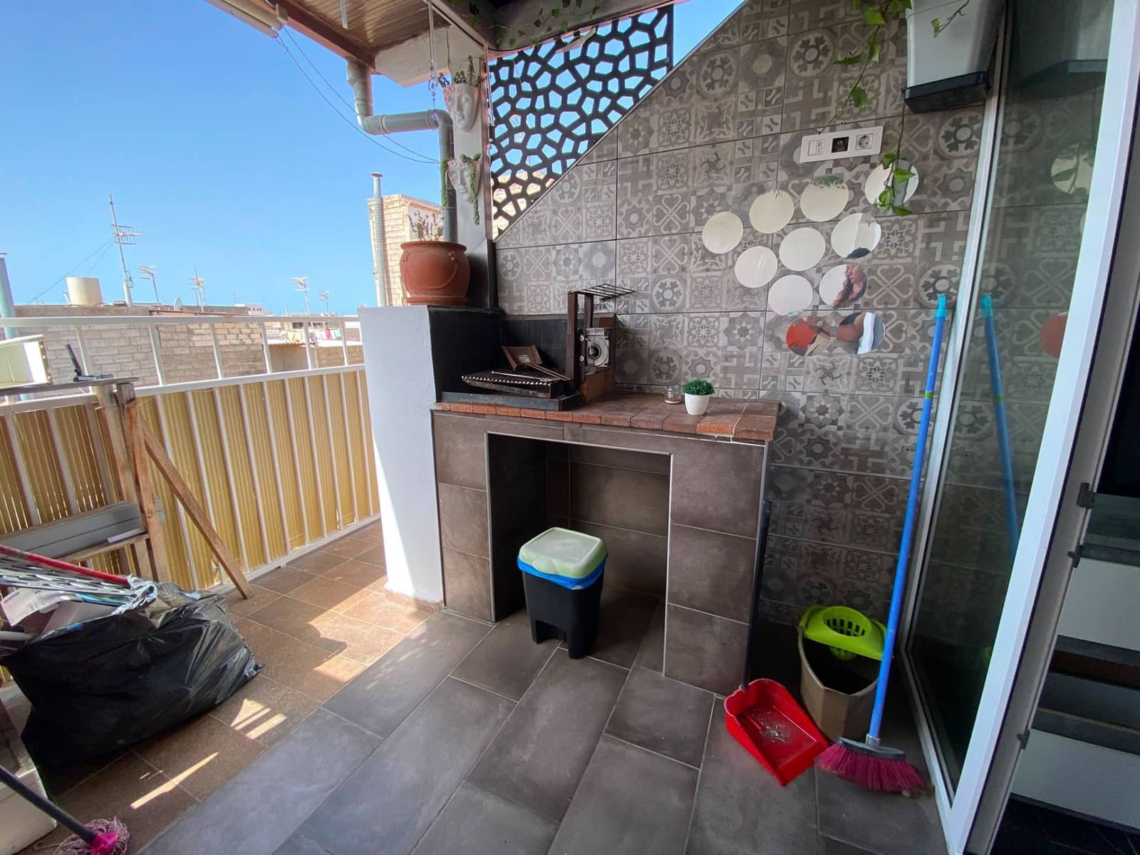 Ático de 2 habitaciones en Las Galletas en venta - 299.000 € (Ref: 10063836)