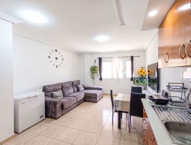 2 bedroom Apartment for sale in San Isidro de Abona, Granadilla de Abona - € 199,000 (Ref: 10067135)