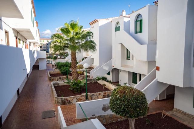 2 camera da letto Casa in vendita in Costa del Silencio, Arona con piscina - 239.000 € (Rif: 10067136)