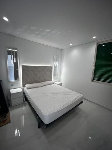 1 quarto Apartamento para venda em Costa del Silencio, Arona com piscina - 200 000 € (Ref: 10075373)