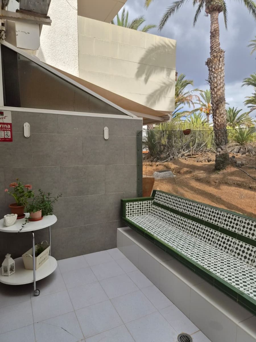 1 quarto Apartamento para venda em Costa del Silencio com piscina - 230 000 € (Ref: 10094257)