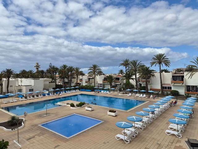 1 quarto Apartamento para venda em Costa del Silencio, Arona com piscina - 230 000 € (Ref: 10094257)
