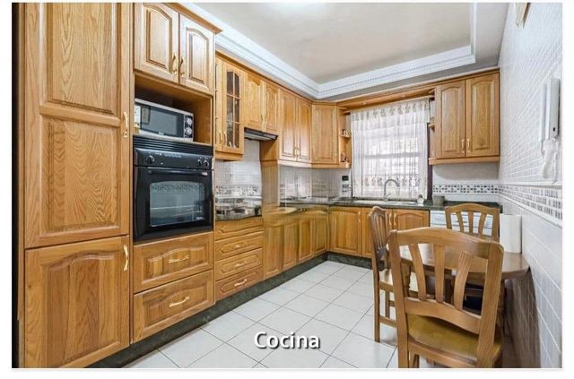 3 chambre Villa/Maison à vendre à Casco Urbano, Adeje avec piscine garage - 688 000 € (Ref: 10099713)
