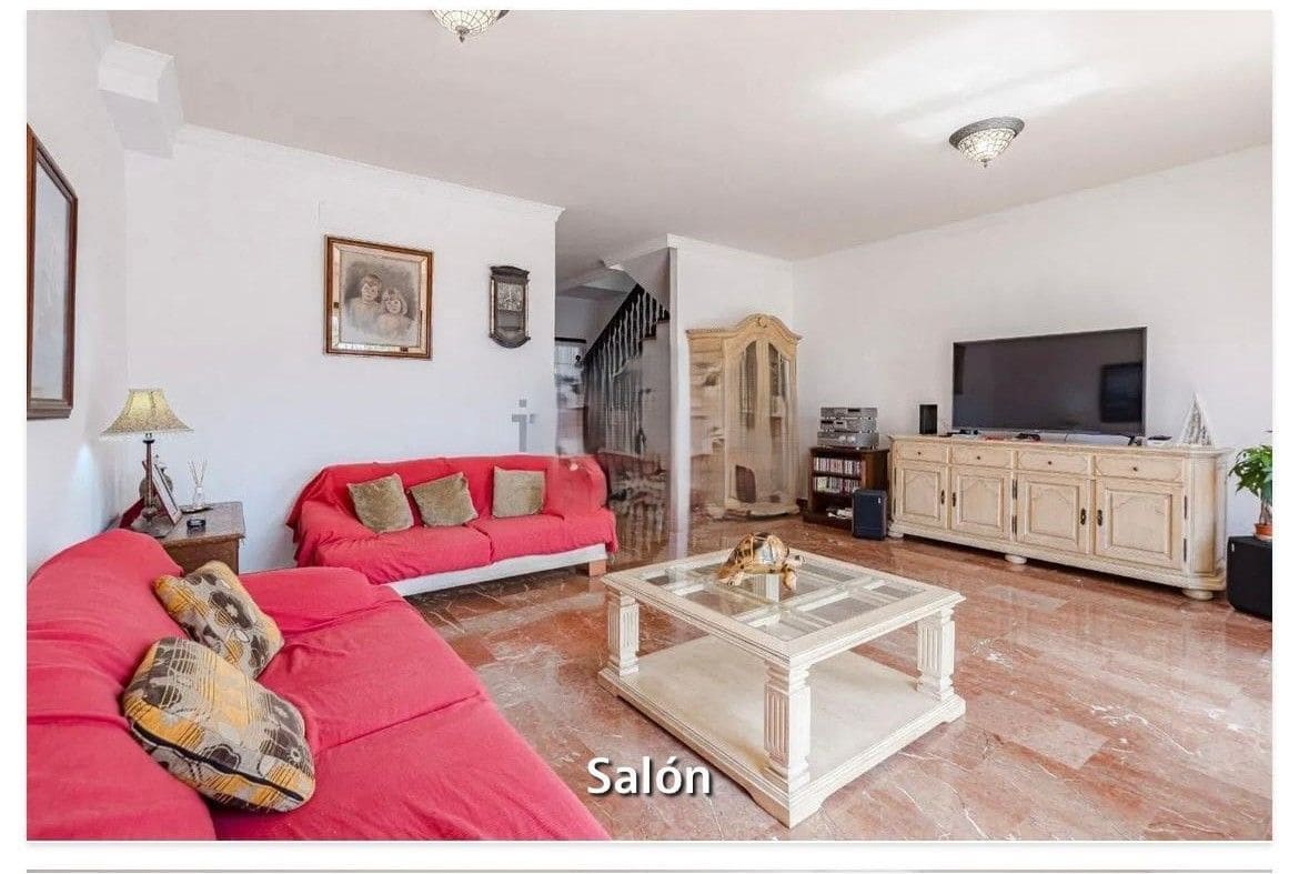 3 chambre Villa/Maison à vendre à Adeje avec piscine garage - 688 000 € (Ref: 10099713)