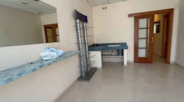 Local Commercial à vendre à Casco Urbano, Adeje - 400 000 € (Ref: 10141710)