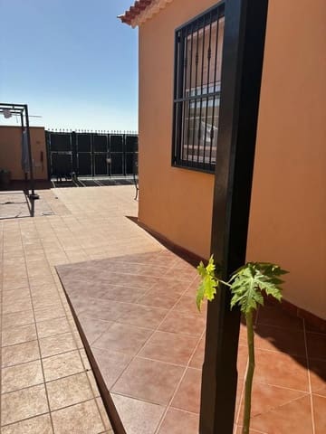 4 bedroom Semi-detached Villa for sale in Las Rosas (Las Galletas), Arona with garage - € 468,000 (Ref: 10157389)