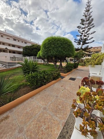 3 chambre Villa/Maison Semi-Mitoyenne à vendre à Playa Fañabe, Adeje avec piscine garage - 370 000 € (Ref: 10166195)
