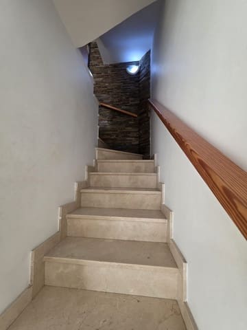 3 chambre Villa/Maison Semi-Mitoyenne à vendre à Playa Fañabe, Adeje avec piscine garage - 370 000 € (Ref: 10166195)