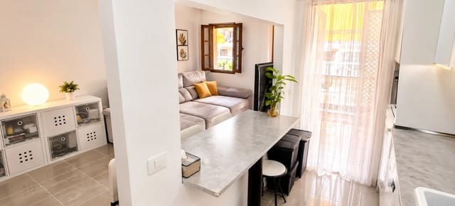 2 sovrum Lägenhet till salu i Costa del Silencio, Arona med pool garage - 279 000 € (Ref: 10168240)
