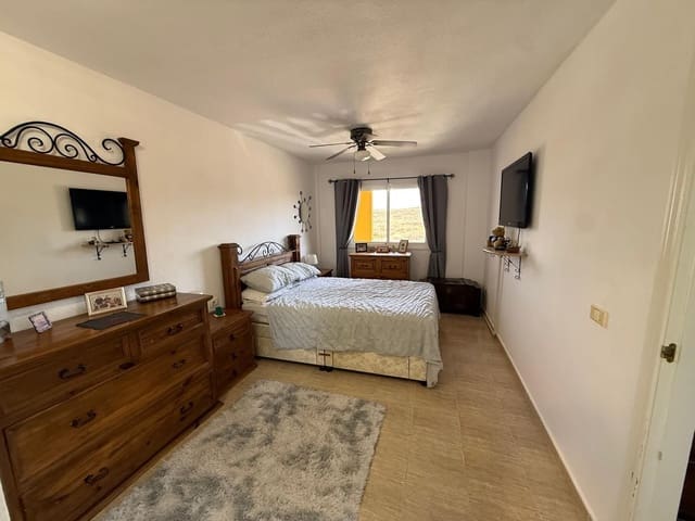 3 soveværelse Lejlighed til salg i Costa del Silencio, Arona med swimmingpool - € 339.000 (Ref: 10173246)