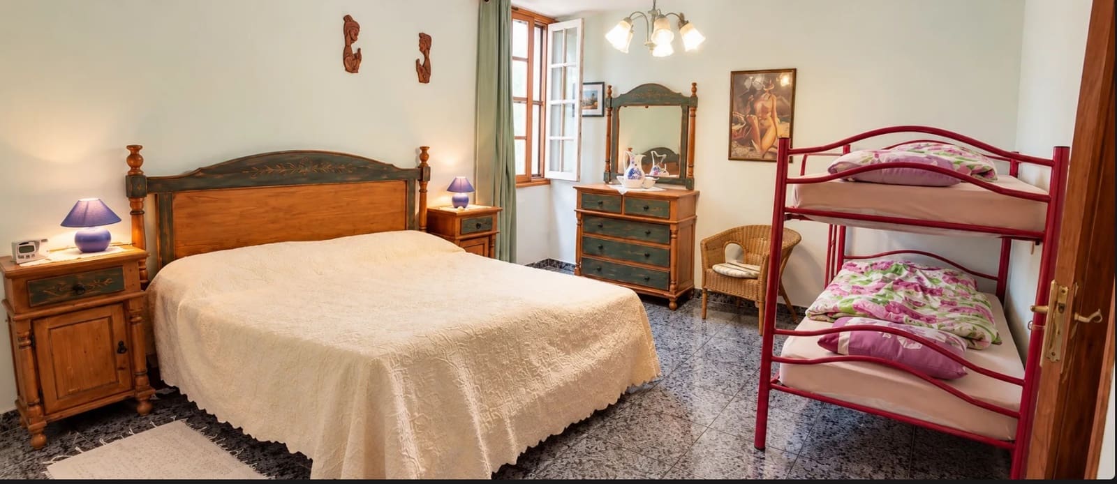 3 bedroom Semi-detached Villa for sale in Abades with garage - € 385,000 (Ref: 10182631)