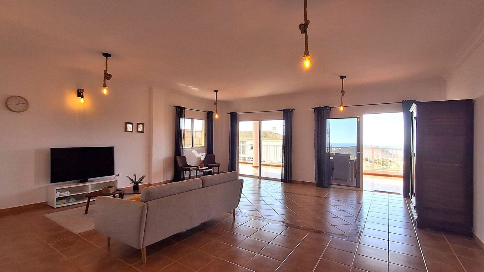 10 slaapkamer Villa te koop in Buzanada met zwembad garage - € 1.399.000 (Ref: 8812194)