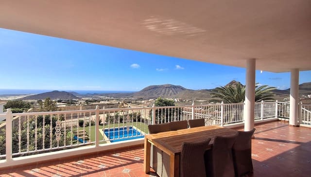 10 slaapkamer Villa te koop in Buzanada, Arona met zwembad garage - € 1.399.000 (Ref: 8812194)