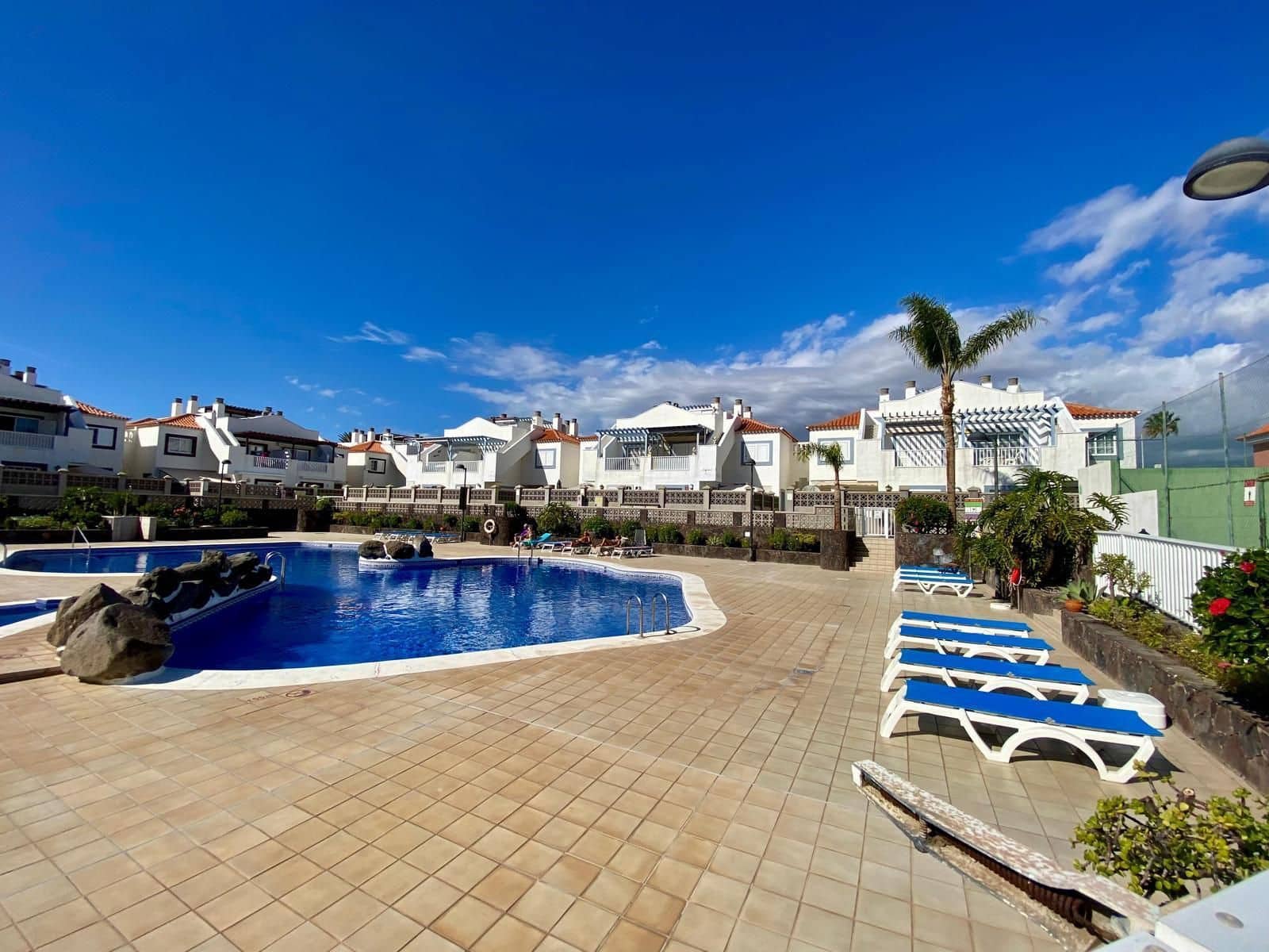 1 chambre Appartement à vendre à Costa del Silencio avec piscine garage - 269 000 € (Ref: 8847116)