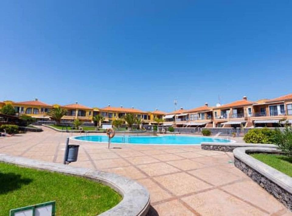 2 Zimmer Apartment zu verkaufen in Costa del Silencio mit Pool Garage - 278.000 € (Ref: 9000934)