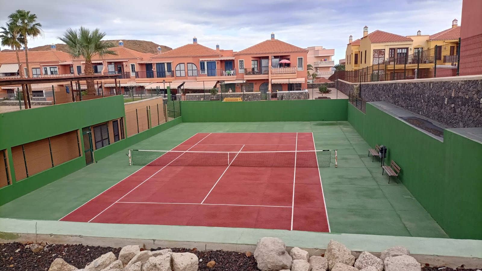 2 Zimmer Apartment zu verkaufen in Costa del Silencio mit Pool Garage - 278.000 € (Ref: 9000934)