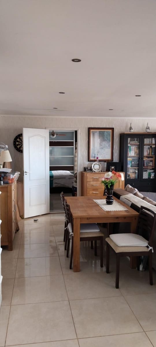 5 bedroom Villa for sale in Arona with garage - € 585,000 (Ref: 9202222)