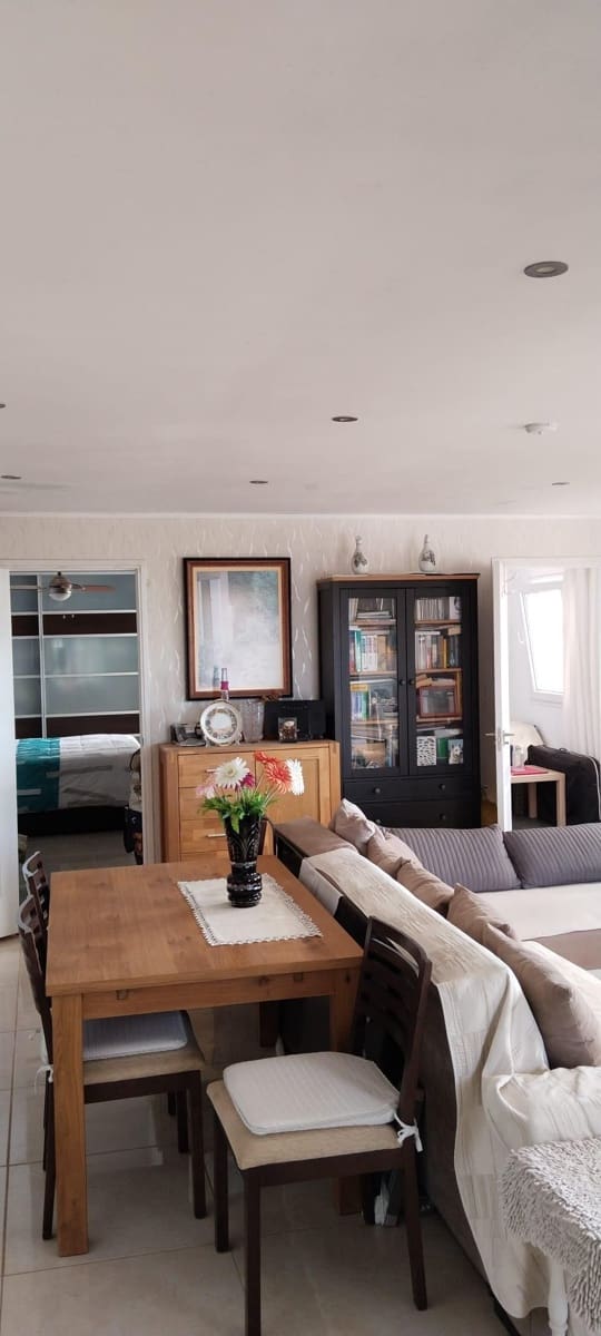 5 bedroom Villa for sale in Arona with garage - € 585,000 (Ref: 9202222)