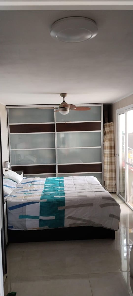 5 bedroom Villa for sale in Arona with garage - € 585,000 (Ref: 9202222)