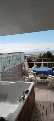 5 bedroom Villa for sale in Arona with garage - € 585,000 (Ref: 9202222)