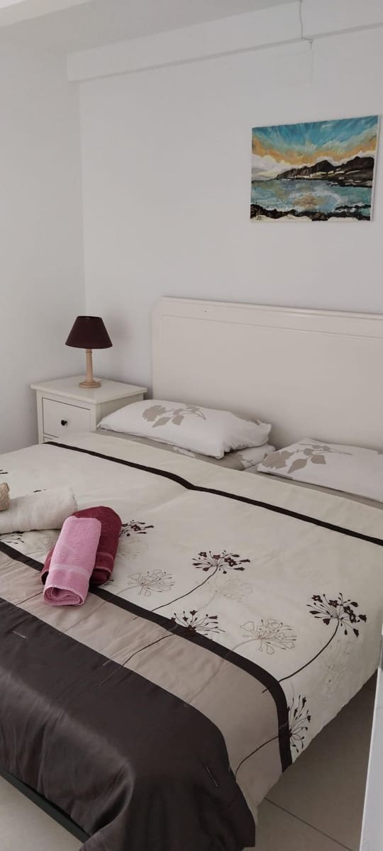 5 bedroom Villa for sale in Arona with garage - € 585,000 (Ref: 9202222)