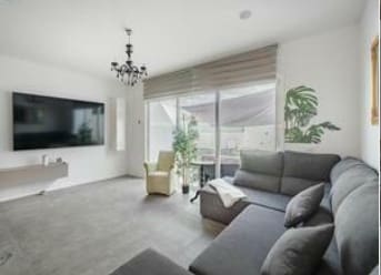 3 bedroom Villa for sale in Torviscas, Adeje with pool garage - € 850,000 (Ref: 9236051)