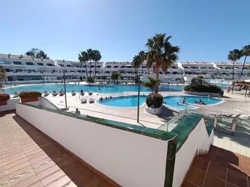 1 slaapkamer Appartement te koop in Costa del Silencio, Arona met zwembad - € 205.000 (Ref: 9239621)
