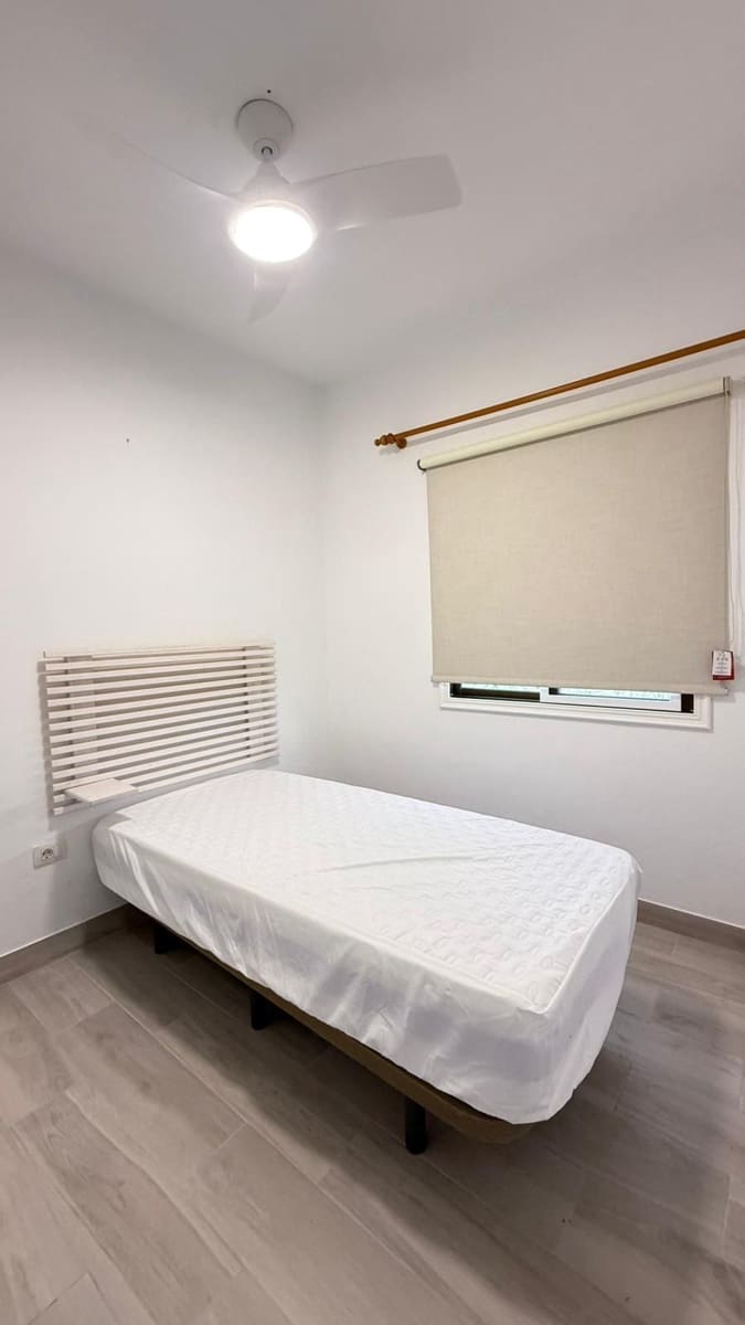 3 soveværelse Lejlighed til leje i Las Rosas - € 1.200 (Ref: 9262264)