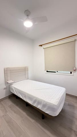 3 soveværelse Lejlighed til leje i Las Rosas, Valverde - € 1.200 (Ref: 9262264)