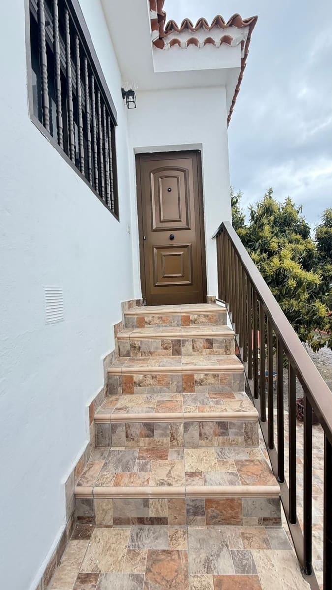 3 soveværelse Lejlighed til leje i Las Rosas - € 1.200 (Ref: 9262264)