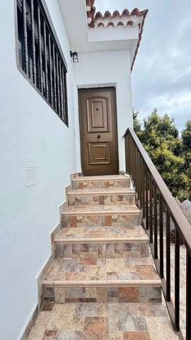 3 soveværelse Lejlighed til leje i Las Rosas, Valverde - € 1.200 (Ref: 9262264)