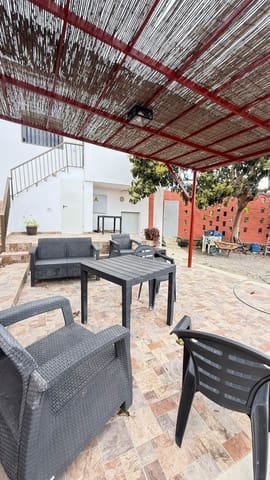 3 soveværelse Lejlighed til leje i Las Rosas, Valverde - € 1.200 (Ref: 9262264)