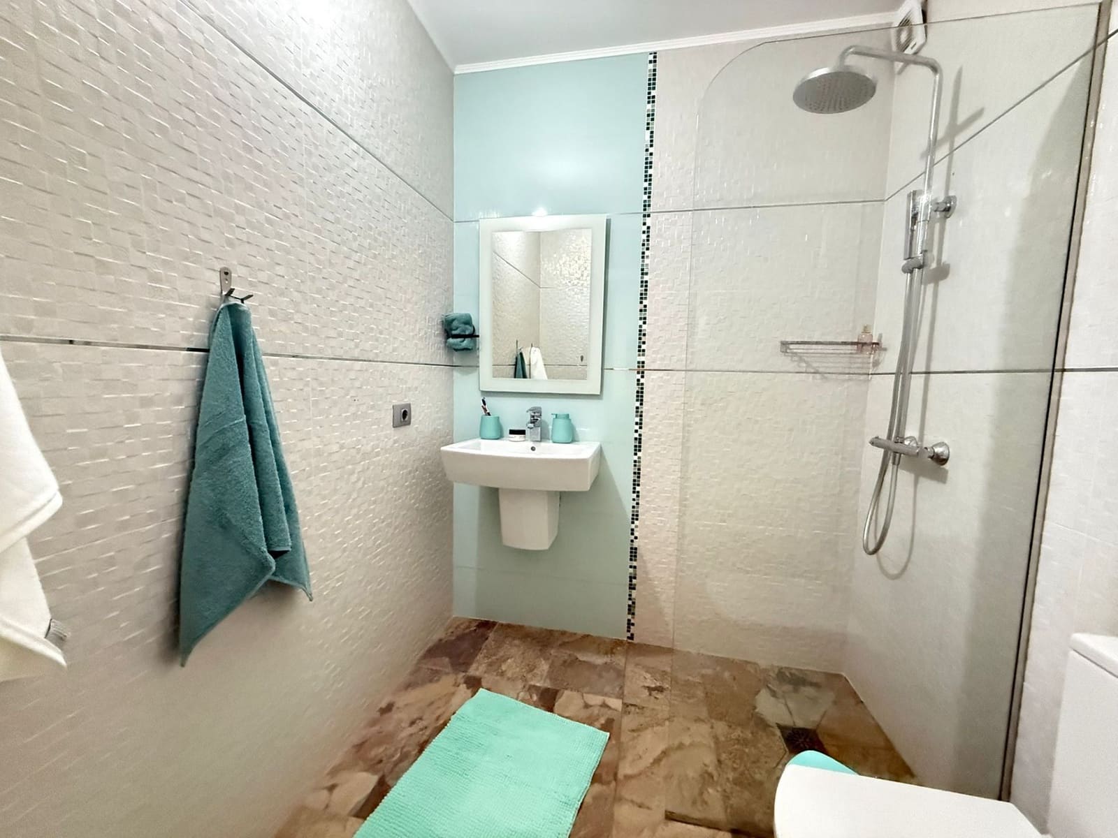 2 bedroom Apartment for sale in Los Cristianos with pool - € 370,000 (Ref: 9294202)