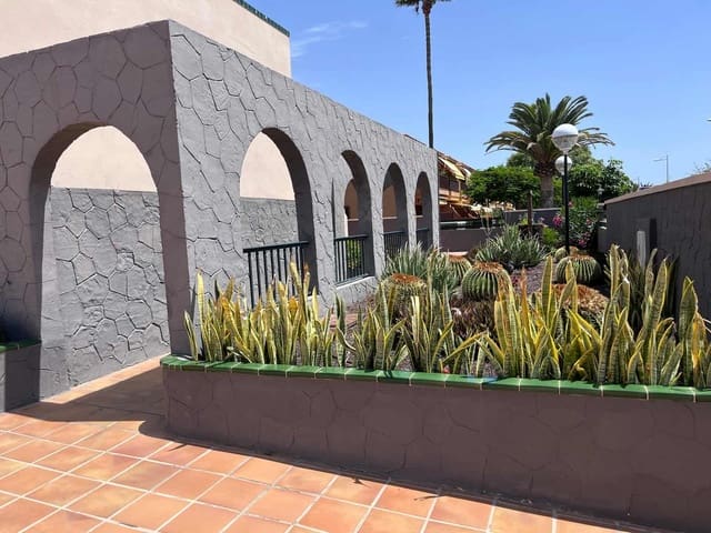 2 soveværelse Lejlighed til salg i Costa del Silencio, Arona med swimmingpool - € 259.000 (Ref: 9312368)